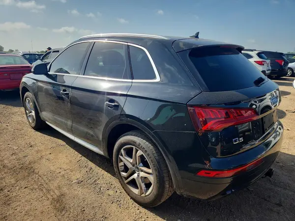 WA1BNAFY4J2051157 2018 AUDI Q5 - Image 2