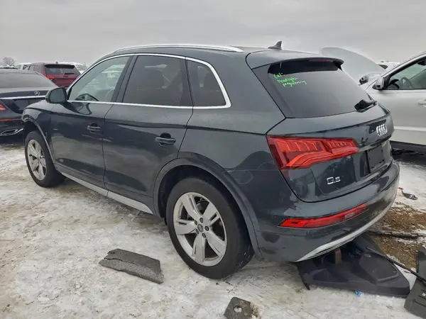 WA1BNAFY4J2052809 2018 AUDI Q5 - Image 2