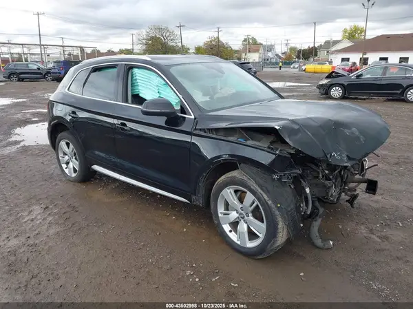 WA1BNAFY4J2057055 2018 AUDI Q5 - Image 1
