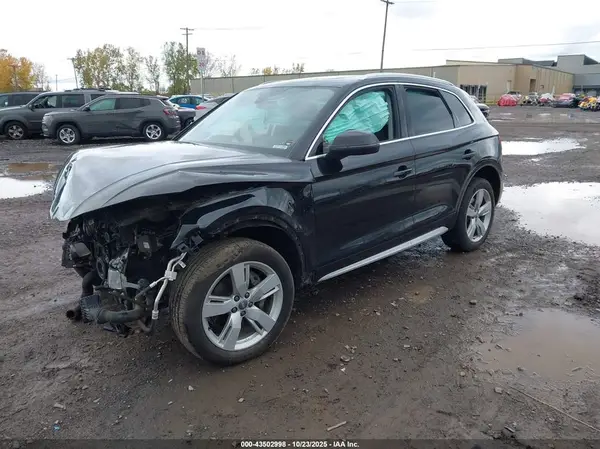 WA1BNAFY4J2057055 2018 AUDI Q5 - Image 2