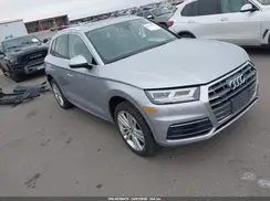 WA1BNAFY4J2067083 2018 AUDI Q5