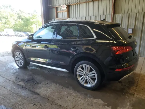WA1BNAFY4J2070761 2018 AUDI Q5 - Image 2