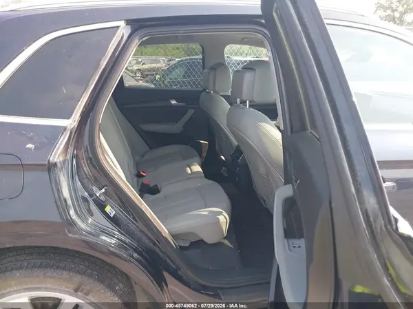 WA1BNAFY4J2074521 2018 AUDI Q5 - Image 8