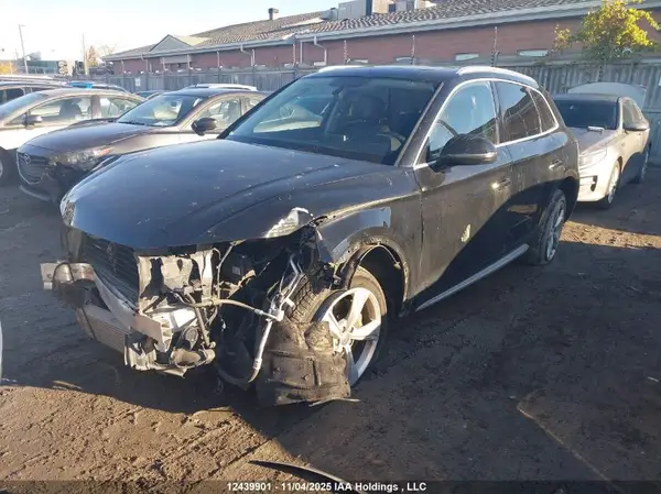 WA1BNAFY4J2075071 2018 AUDI Q5 - Image 2