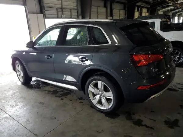 WA1BNAFY4J2091061 2018 AUDI Q5 - Image 2
