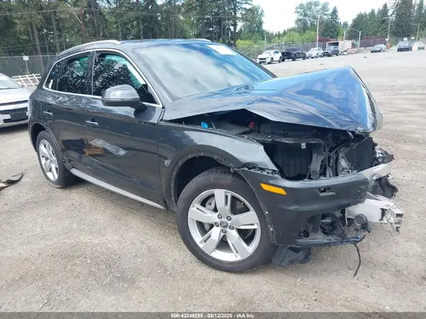 WA1BNAFY4J2092601 2018 AUDI Q5 - Image 1
