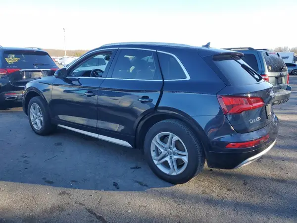 WA1BNAFY4J2098429 2018 AUDI Q5 - Image 2