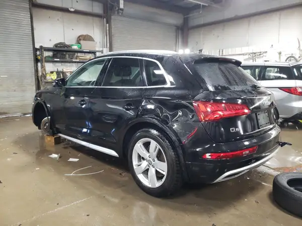 WA1BNAFY4J2101281 2018 AUDI Q5 - Image 2