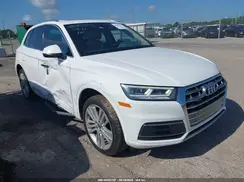 WA1BNAFY4J2106058 2018 AUDI Q5