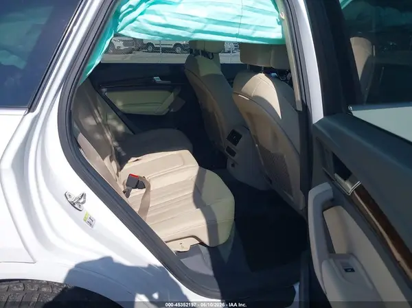 WA1BNAFY4J2106058 2018 AUDI Q5 - Image 8