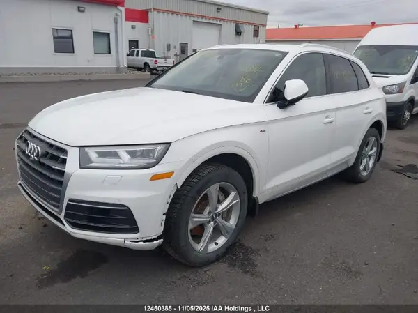 WA1BNAFY4J2118372 2018 AUDI Q5 - Image 2