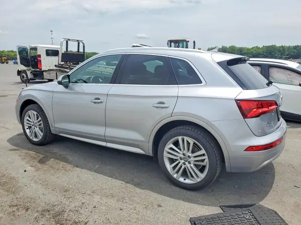 WA1BNAFY4J2125385 2018 AUDI Q5 - Image 2