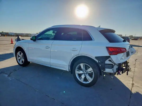 WA1BNAFY4J2129548 2018 AUDI Q5 - Image 2