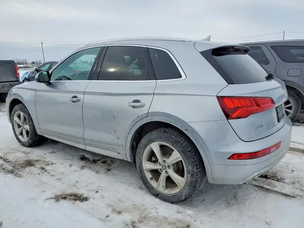 WA1BNAFY4J2132899 2018 AUDI Q5 - Image 2