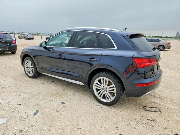 WA1BNAFY4J2138296 2018 AUDI Q5 - Image 2
