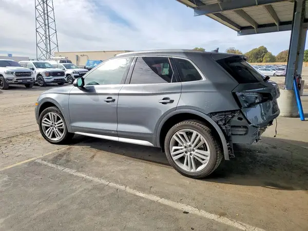 WA1BNAFY4J2148018 2018 AUDI Q5 - Image 2
