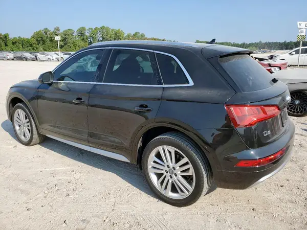WA1BNAFY4J2151579 2018 AUDI Q5 - Image 2