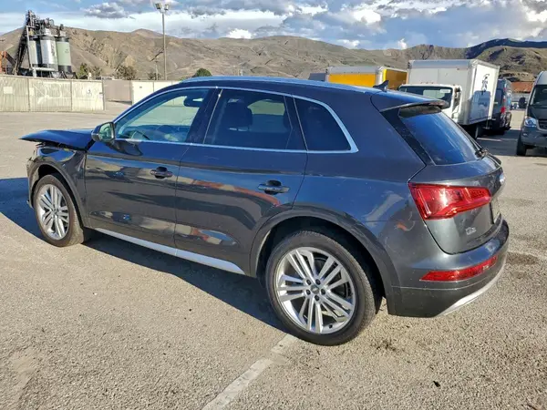 WA1BNAFY4J2152747 2018 AUDI Q5 - Image 2