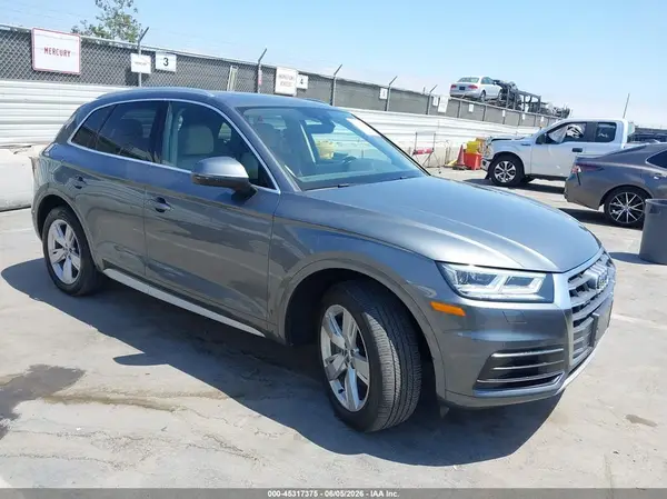 WA1BNAFY4J2161528 2018 AUDI Q5 - Image 1