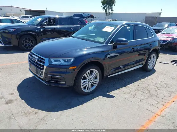 WA1BNAFY4J2170276 2018 AUDI Q5 - Image 2