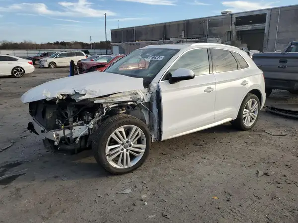 WA1BNAFY4J2194433 2018 AUDI Q5 - Image 1