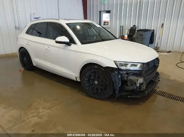 WA1BNAFY4J2198014 2018 AUDI Q5 - Image 1
