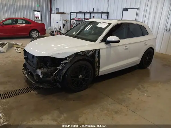 WA1BNAFY4J2198014 2018 AUDI Q5 - Image 2