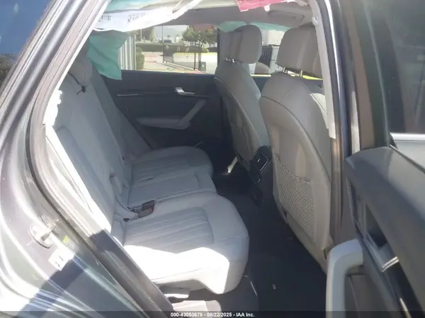 WA1BNAFY4J2204961 2018 AUDI Q5 - Image 8