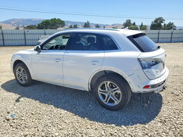 WA1BNAFY4J2205432 2018 AUDI Q5 - Image 2