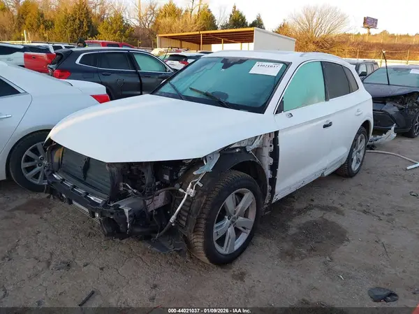 WA1BNAFY4J2206015 2018 AUDI Q5 - Image 2