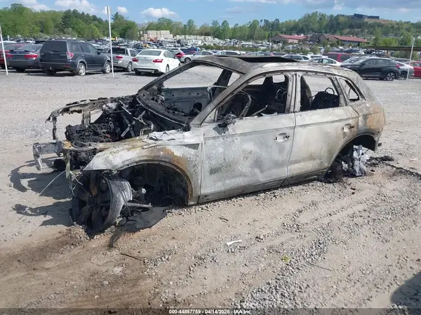 WA1BNAFY4J2211036 2018 AUDI Q5 - Image 2