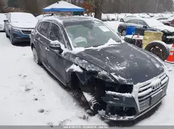 WA1BNAFY4J2221422 2018 AUDI Q5