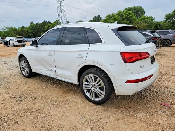 WA1BNAFY4J2224854 2018 AUDI Q5 - Image 2