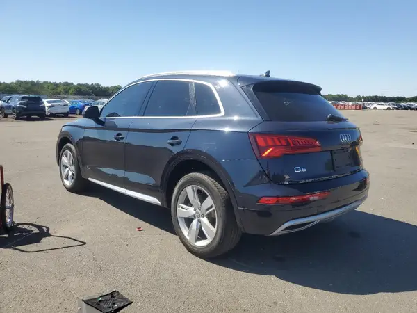 WA1BNAFY4J2232484 2018 AUDI Q5 - Image 2