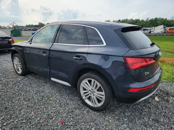 WA1BNAFY4J2235725 2018 AUDI Q5 - Image 2