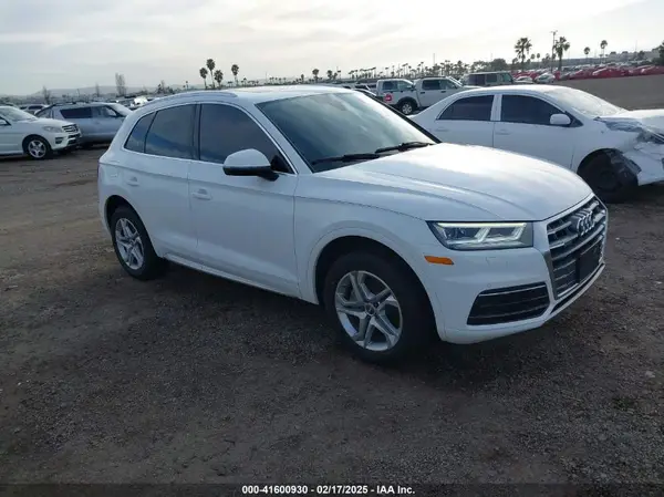 WA1BNAFY4J2240701 2018 AUDI Q5 - Image 1