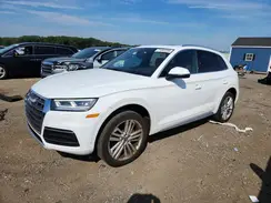 WA1BNAFY4J2241475 2018 AUDI Q5