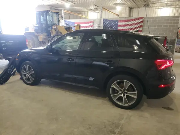 WA1BNAFY4K2016538 2019 AUDI Q5 - Image 2