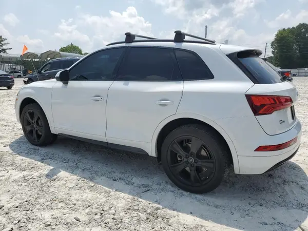 WA1BNAFY4K2035364 2019 AUDI Q5 - Image 2
