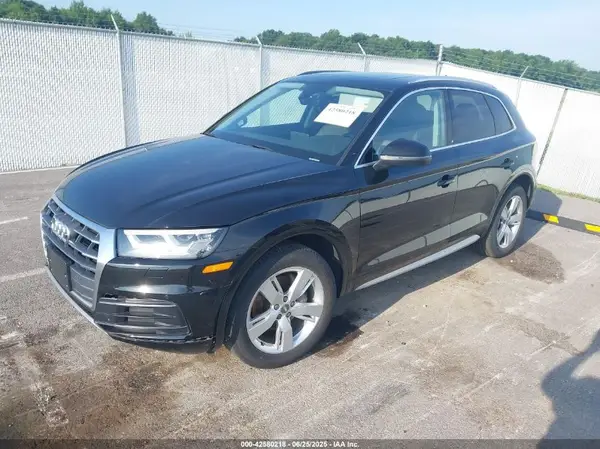 WA1BNAFY4K2036918 2019 AUDI Q5 - Image 2