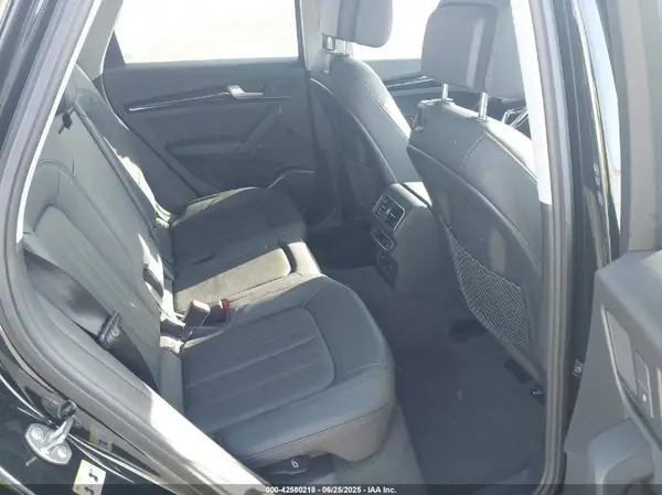 WA1BNAFY4K2036918 2019 AUDI Q5 - Image 8