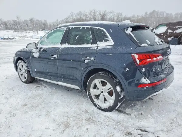 WA1BNAFY4K2055288 2019 AUDI Q5 - Image 2