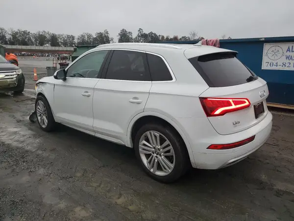 WA1BNAFY4K2066260 2019 AUDI Q5 - Image 2