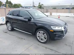 WA1BNAFY4K2076223 2019 AUDI Q5