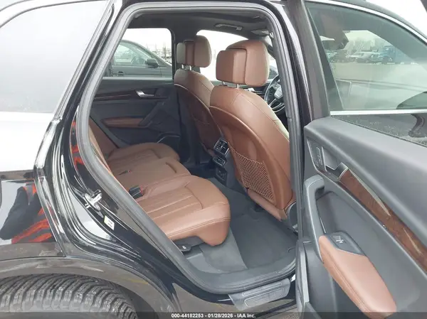 WA1BNAFY4K2081504 2019 AUDI Q5 - Image 8