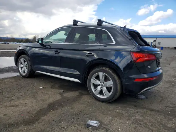 WA1BNAFY4K2121838 2019 AUDI Q5 - Image 2