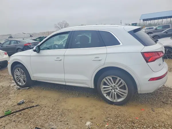 WA1BNAFY4K2134637 2019 AUDI Q5 - Image 2