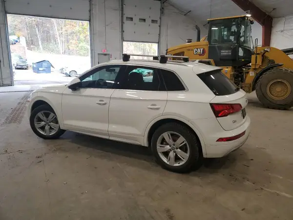 WA1BNAFY4K2138834 2019 AUDI Q5 - Image 2