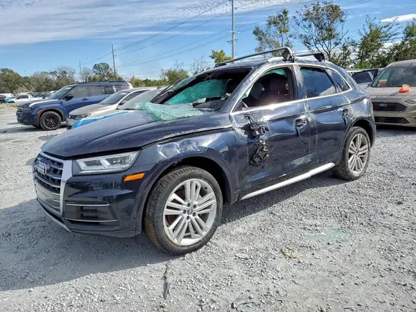 WA1BNAFY4L2032725 2020 AUDI Q5 - Image 1