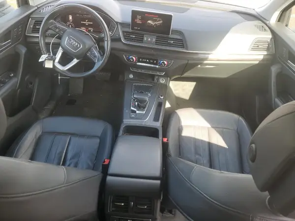 WA1BNAFY4L2035575 2020 AUDI Q5 - Image 8